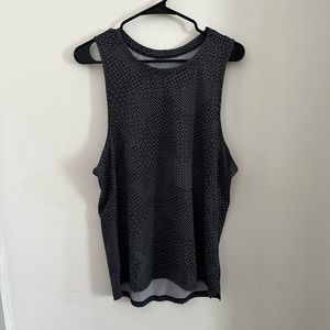 men’s lululemon tank.